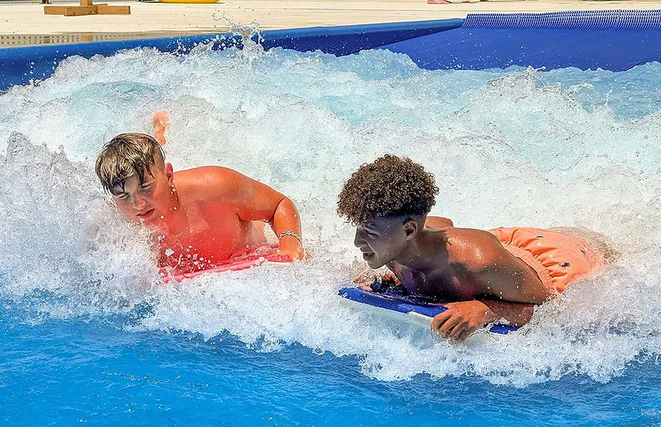 Splash Kingdom Waterpark | Knight's Action Park Springfield